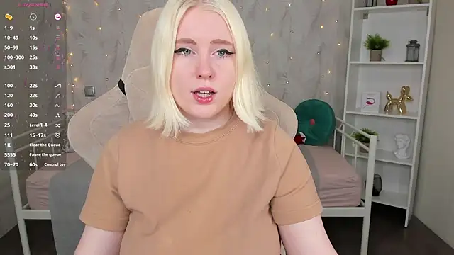 art lovee online show from February 26, 11:41 am