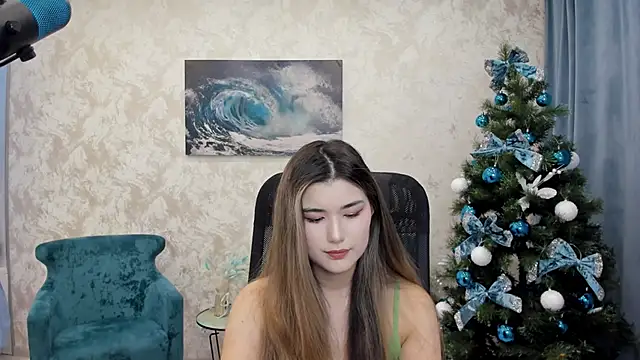 AnneTLi online show from December 15, 3:34 am