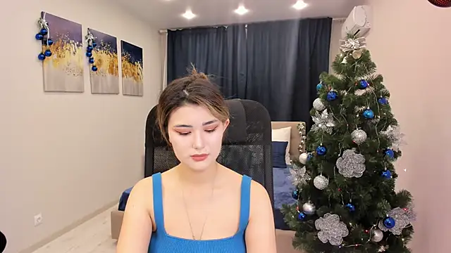 AnneTLi online show from December 27, 3:42 am