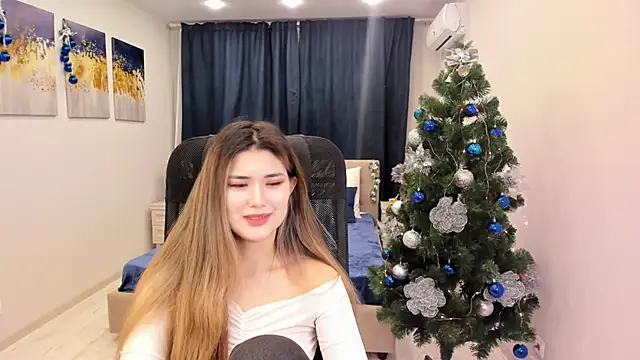 AnneTLi online show from December 30, 9:48 am