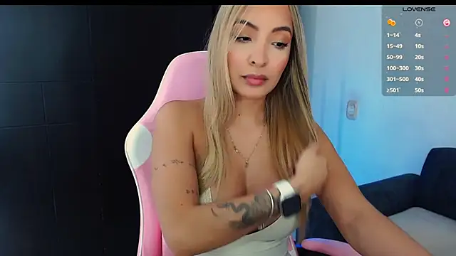 Snapshot of im_grecia chatting on October 22, 7:24 pm im grecia online show from October 22, 7:24 pm