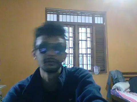 Rusiru32 online show from December 15, 12:48 am