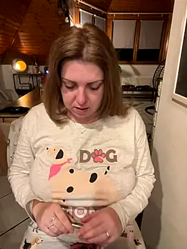 virag online show from December 6, 9:35 pm