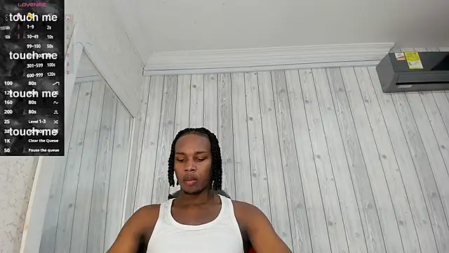 Snapshot of DominicSccott chatting on February 23, 12:27 pm DominicSccott online show from February 23, 12:27 pm