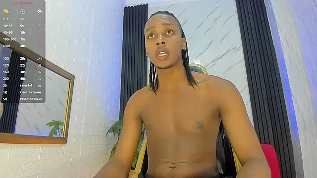 Snapshot of DominicSccott chatting on March 20, 1:15 pm DominicSccott online show from March 20, 1:15 pm