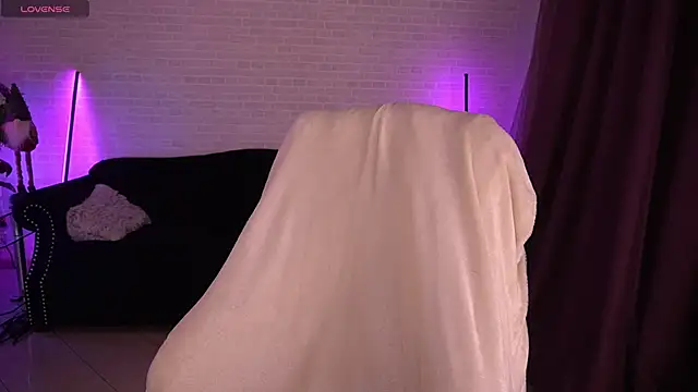 Daenerys Daenn online show from January 14, 7:48 am