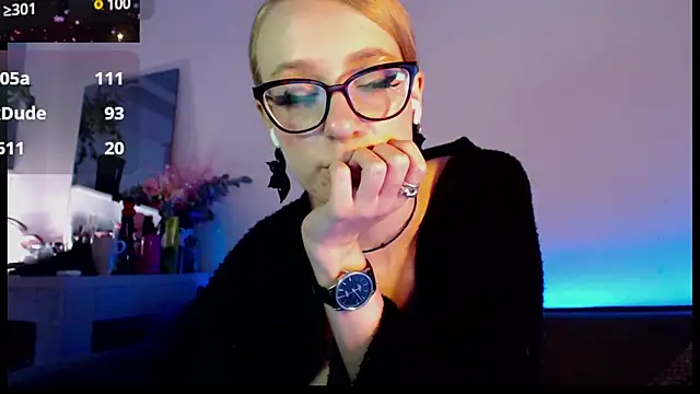 welliza online show from February 25, 6:03 am