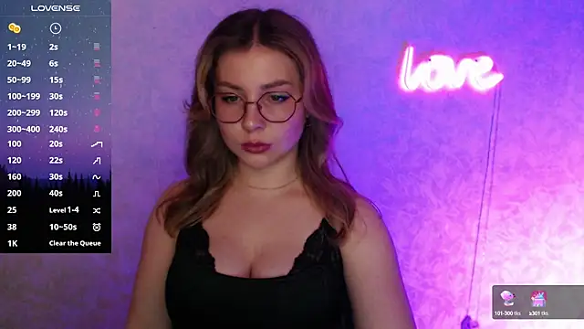 Leah Reed online show from February 24, 1:42 pm