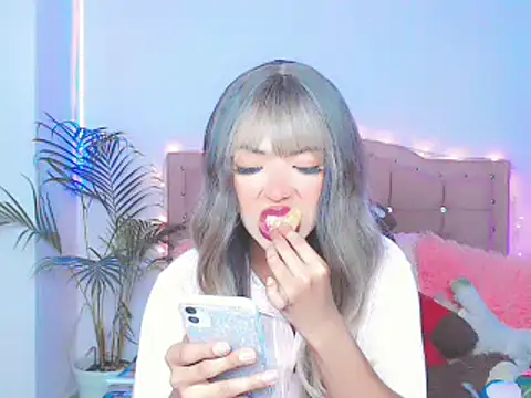 Tanedra collings online show from January 17, 1:47 am