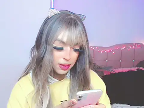 Tanedra collings online show from January 31, 4:14 am