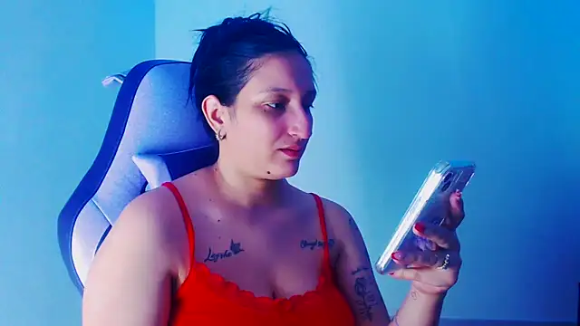 liz dirty online show from December 19, 10:39 pm