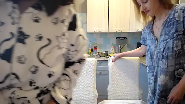 Snapshot of DonnaMagdalena chatting on December 12, 7:52 am DonnaMagdalena online show from December 12, 7:52 am