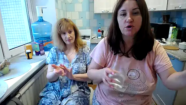 Snapshot of DonnaMagdalena chatting on January 23, 7:54 am DonnaMagdalena online show from January 23, 7:54 am