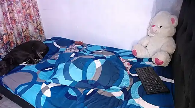 yselahot online show from January 23, 6:45 pm