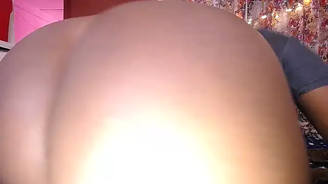 yselahot online show from February 25, 6:20 pm