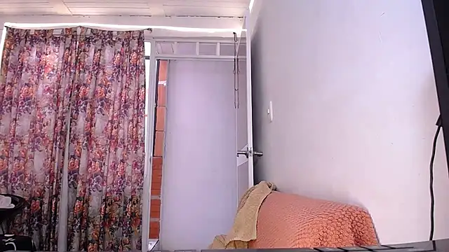 yselahot online show from September 17, 2:41 pm