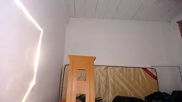 yselahot online show from October 20, 5:24 pm