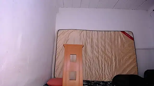 yselahot online show from October 26, 2:56 pm