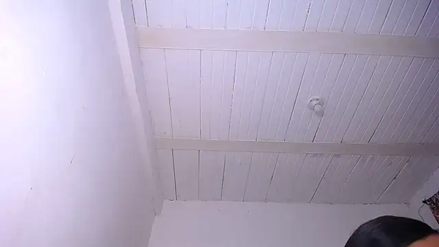 yselahot online show from October 27, 3:27 pm