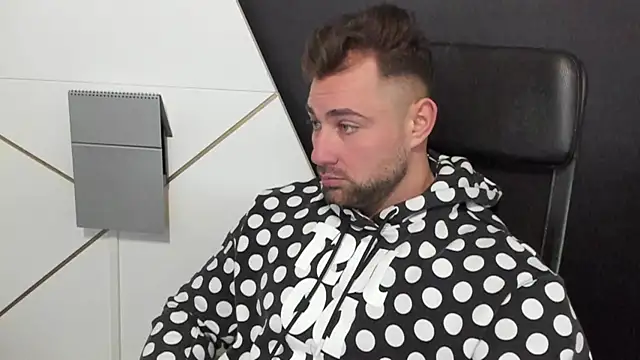 DuncanStone online show from March 3, 8:38 am