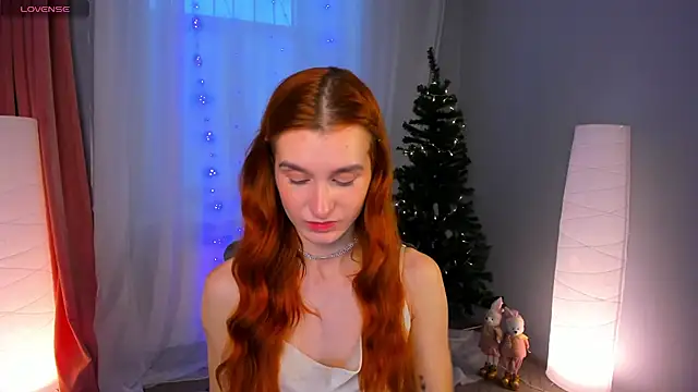 Snapshot of Sally_Biscuit chatting on December 19, 10:34 am Sally Biscuit online show from December 19, 10:34 am