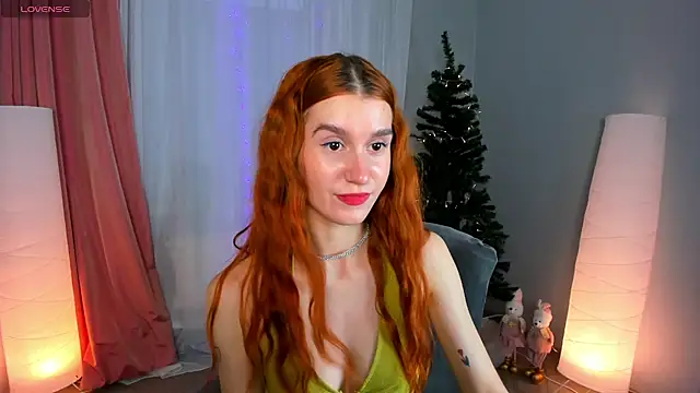 Snapshot of Sally_Biscuit chatting on December 28, 10:36 am Sally Biscuit online show from December 28, 10:36 am