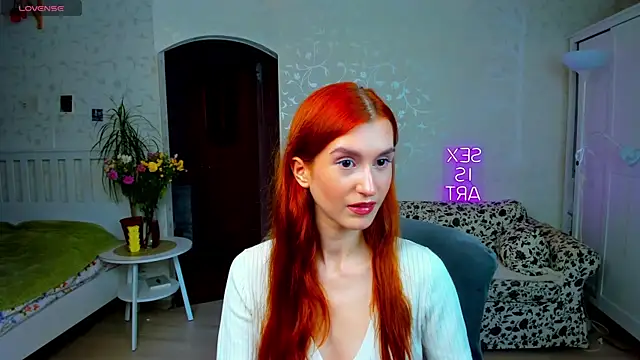 Snapshot of Sally_Biscuit chatting on September 18, 12:29 pm Sally Biscuit online show from September 18, 12:29 pm