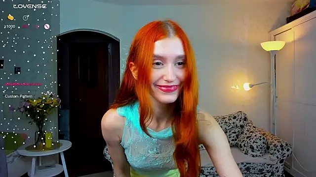 Snapshot of Sally_Biscuit chatting on September 25, 10:52 am Sally Biscuit online show from September 25, 10:52 am