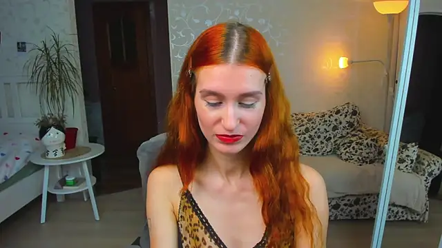 Snapshot of Sally_Biscuit chatting on October 16, 10:27 am Sally Biscuit online show from October 16, 10:27 am