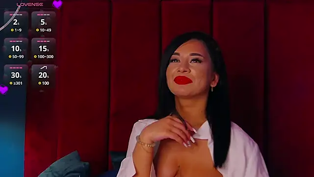 MadyLuxxx online show from March 22, 11:53 pm