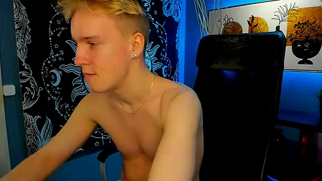 Snapshot of AlexxSweet chatting on December 14, 7:29 am AlexxSweet online show from December 14, 7:29 am