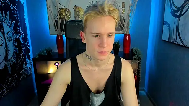 Snapshot of AlexxSweet chatting on December 25, 9:02 am AlexxSweet online show from December 25, 9:02 am