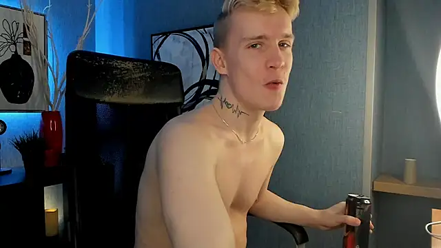 Snapshot of AlexxSweet chatting on February 22, 8:50 am AlexxSweet online show from February 22, 8:50 am