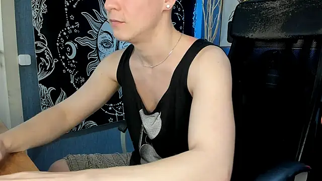 Snapshot of AlexxSweet chatting on March 1, 12:56 pm AlexxSweet online show from March 1, 12:56 pm