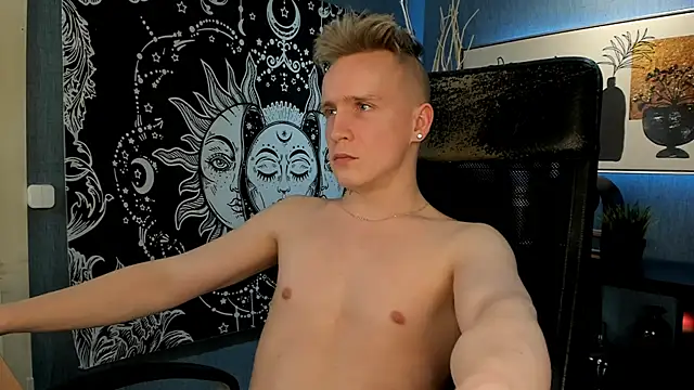 Snapshot of AlexxSweet chatting on March 1, 4:00 pm AlexxSweet online show from March 1, 4:00 pm