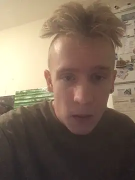 Snapshot of AlexxSweet chatting on March 10, 10:02 pm AlexxSweet online show from March 10, 10:02 pm