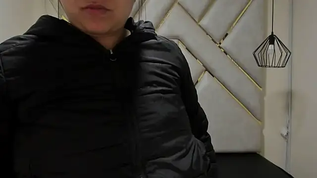 Snapshot of nalalye_cruzz_ chatting on March 20, 3:02 am nalalye cruzz online show from March 20, 3:02 am