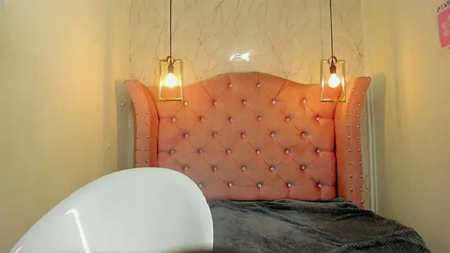 Snapshot of nalalye_cruzz_ chatting on October 1, 3:01 am nalalye cruzz online show from October 1, 3:01 am