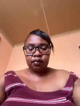 ZOQULUx online show from December 2, 11:34 am