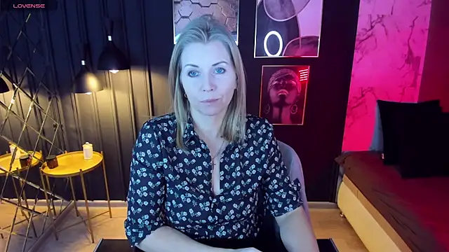 Annie Light online show from January 21, 11:56 am