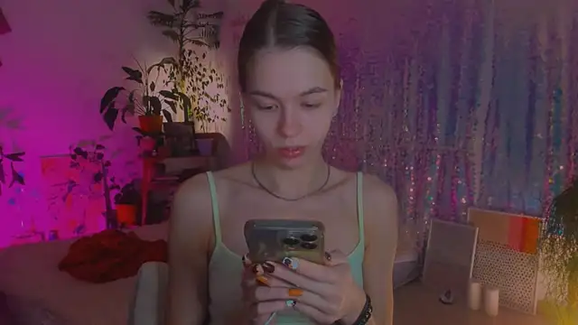 poli   online show from December 4, 9:46 pm