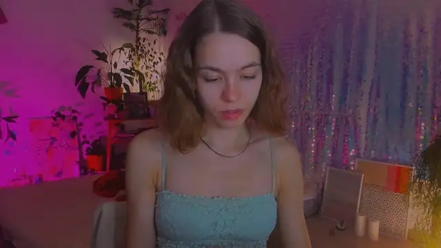 poli   online show from December 5, 8:33 pm