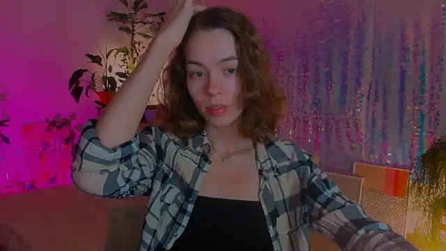 poli   online show from December 12, 9:15 pm