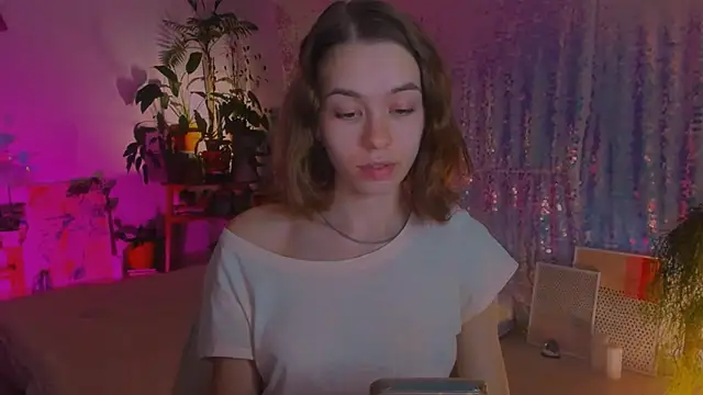 poli   online show from December 16, 9:09 pm