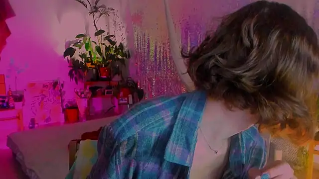 poli   online show from January 27, 9:11 pm