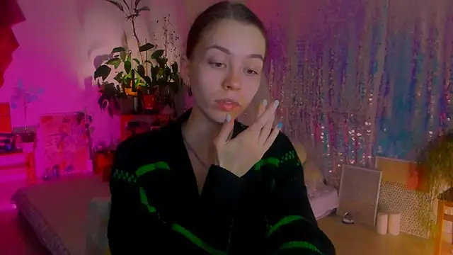 poli   online show from February 9, 9:28 pm