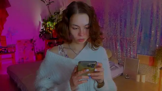 poli   online show from February 10, 3:21 pm