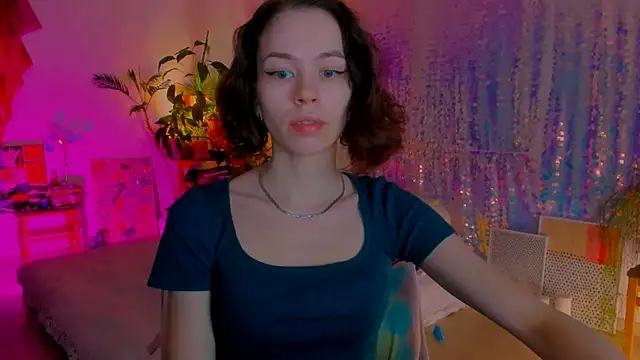 poli   online show from February 28, 3:04 pm