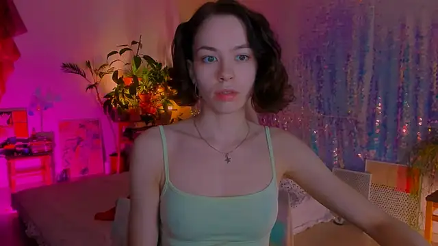 poli   online show from March 1, 10:21 pm