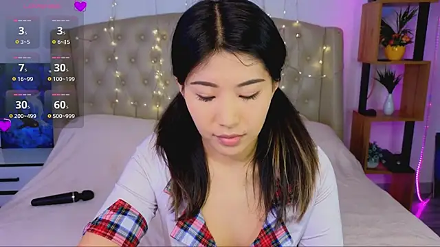 Wendy  Hills online show from March 7, 12:34 pm